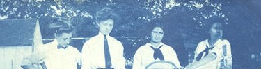 Bess (far right) and friends play tennis on lawn of Truman Home. Cyanotype, HSTR 28983.